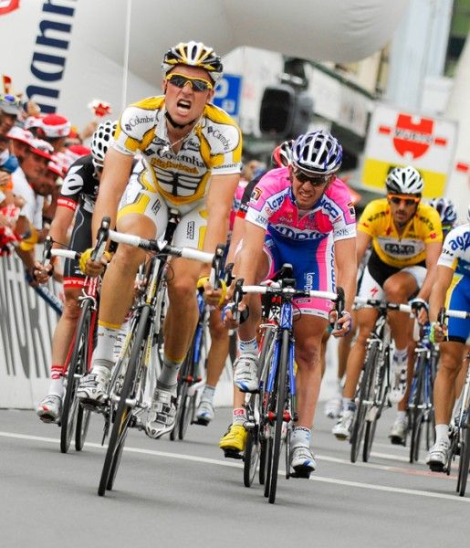 Bernhard Eisel wins Suisse stage two