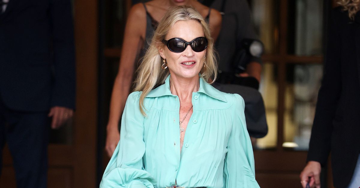 Kate Moss Swapped LBDs for Royal Purple and Turquoise Dresses