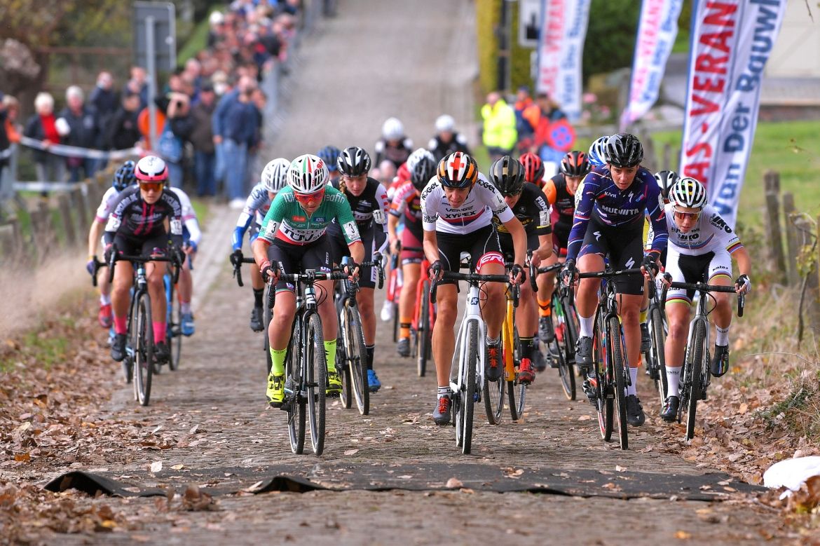 The women's race at Koppenbergcross