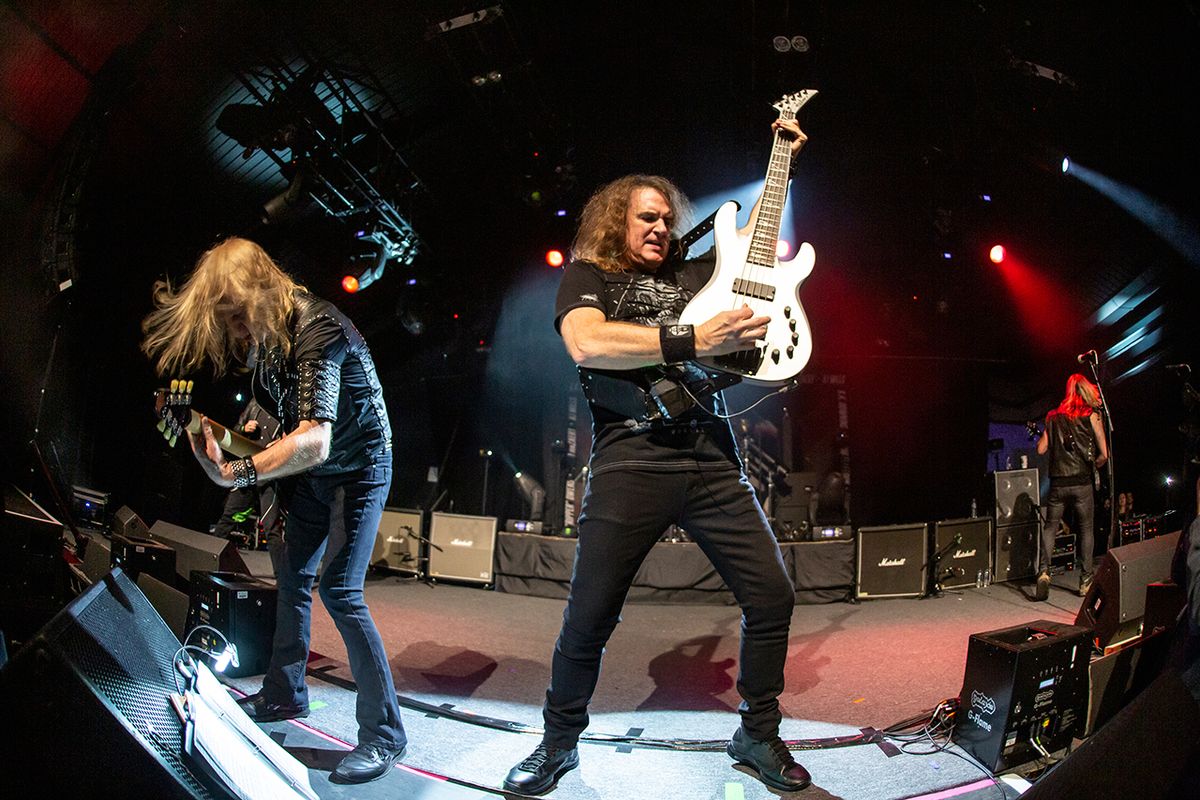 KK Downing live