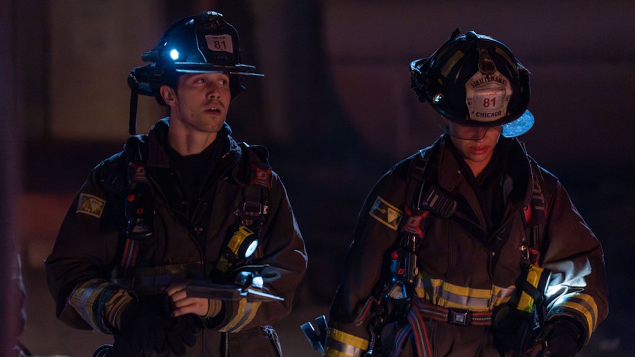 Sal Vasquez and Stella Kidd after a fire call in Chicago Fire Season 14x05