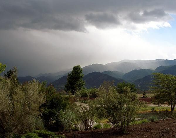 The rain clouds gather after a hot day in Colorado