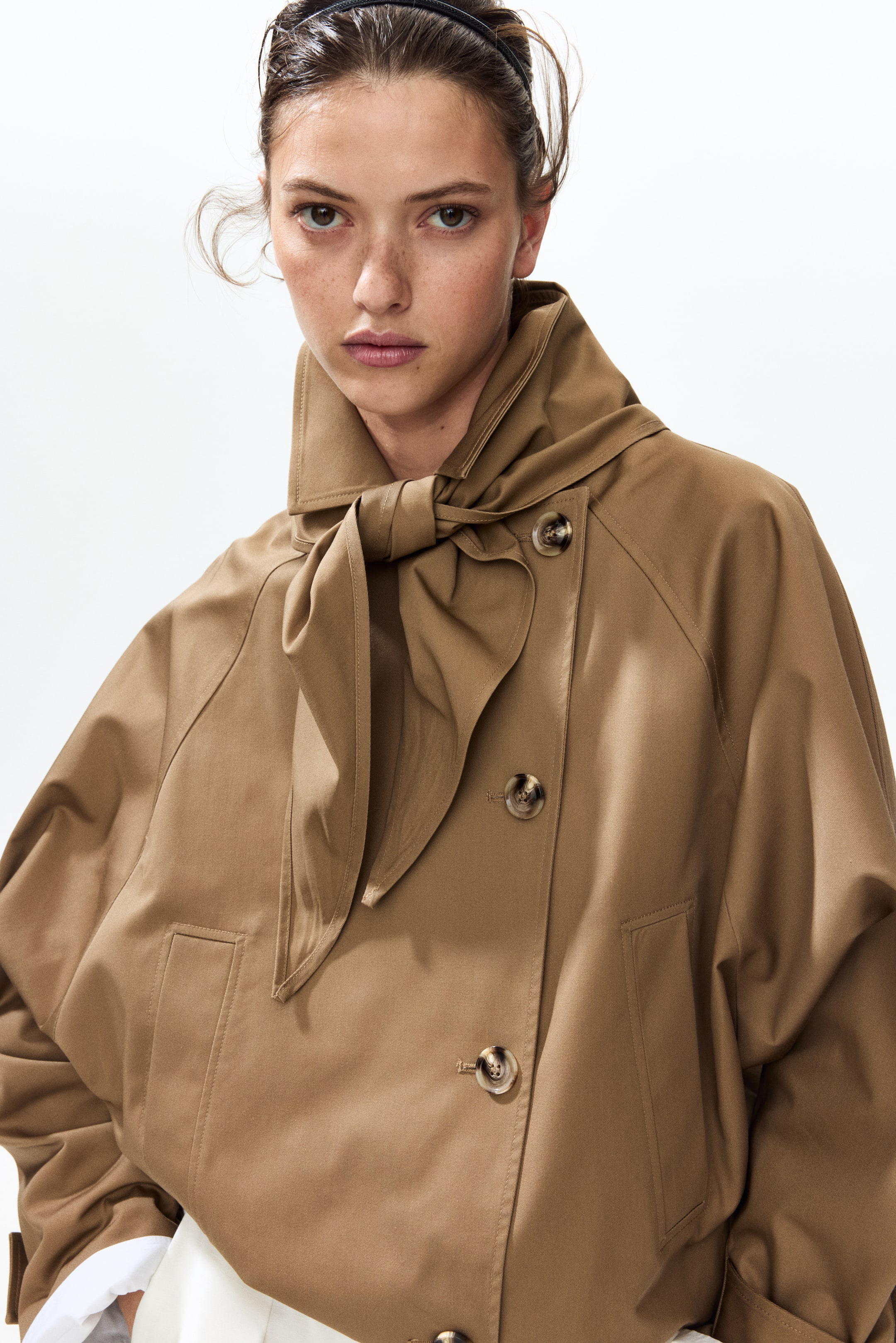 Short Trench Coat With Scarf