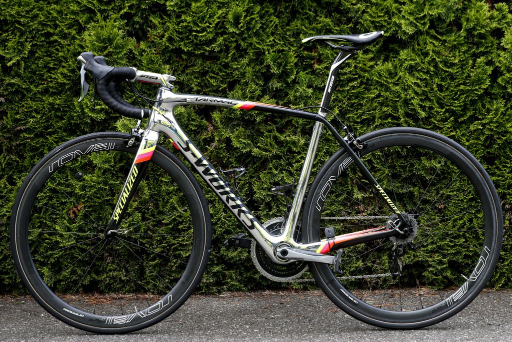 The non-crank side view of Alberto Contador's Specialized S-Works Tarmac