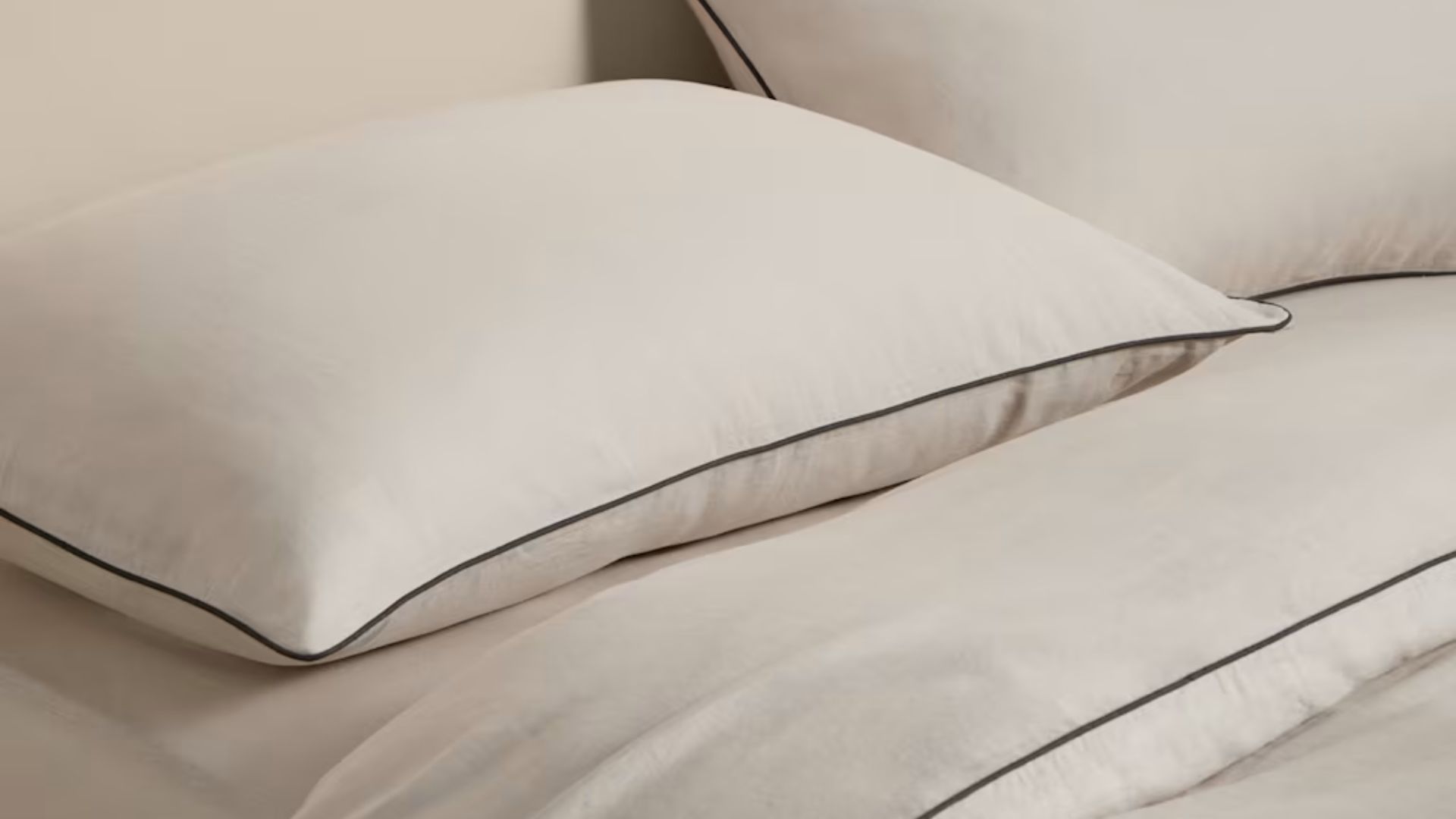 A pure linen bedding set with black lining from M&amp;S