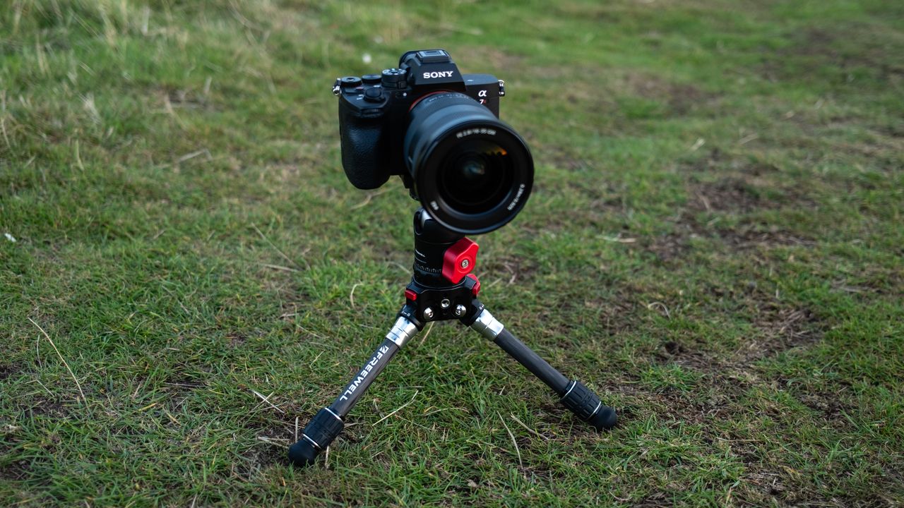 Freewell Real Multi Tripod 5-in-1 in a field