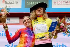 Marlen Reusser and Demi Vollering at Itzulia Women 2023