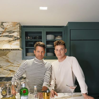 nate berkus and jeremiah brent host with tanqueray