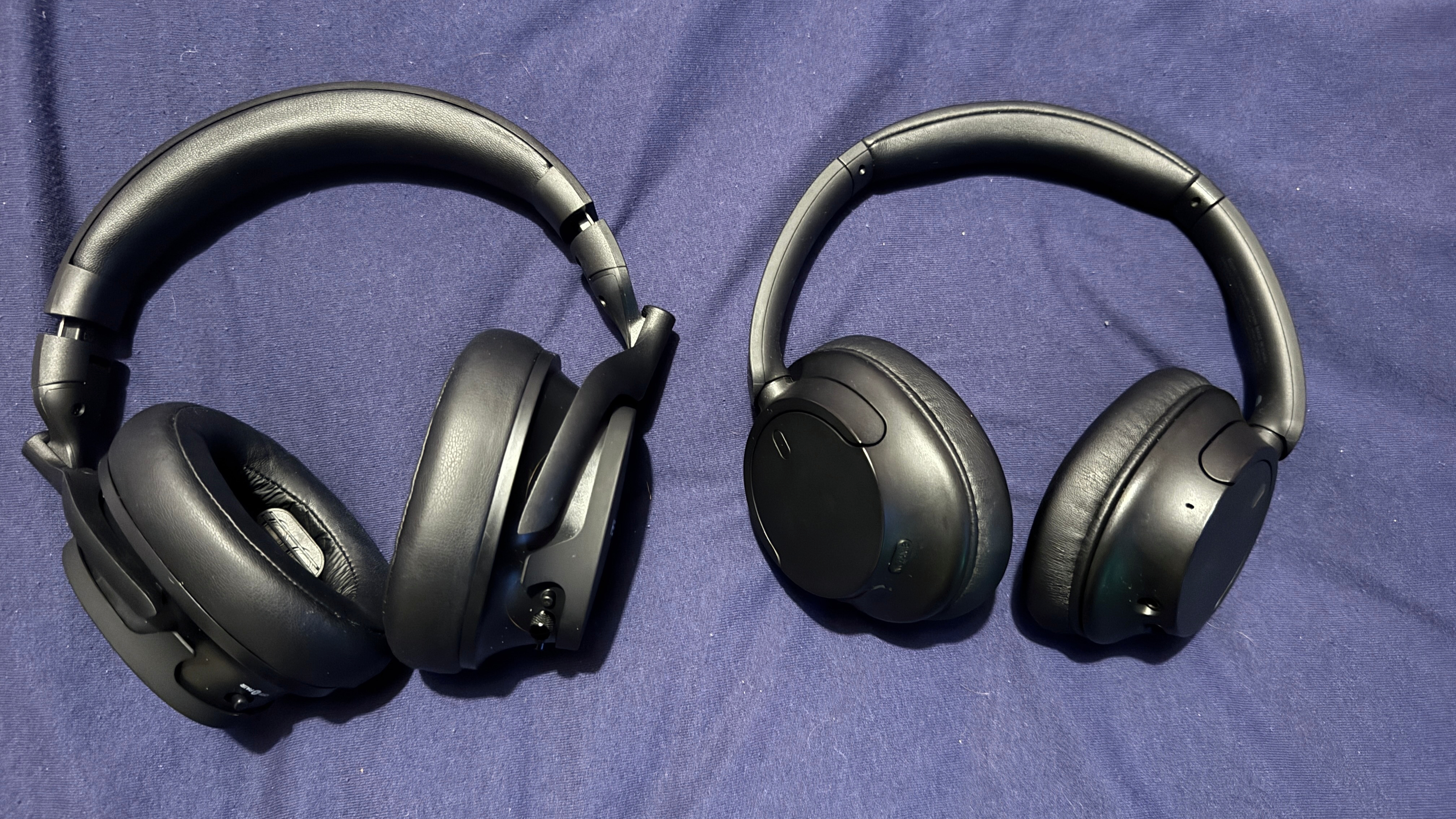 The Heavys H1H against a pair of Sony headphones to show the size difference