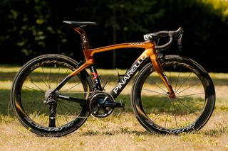 Richard Carapaz gets custom Pinarello to celebrate Olympic gold medal