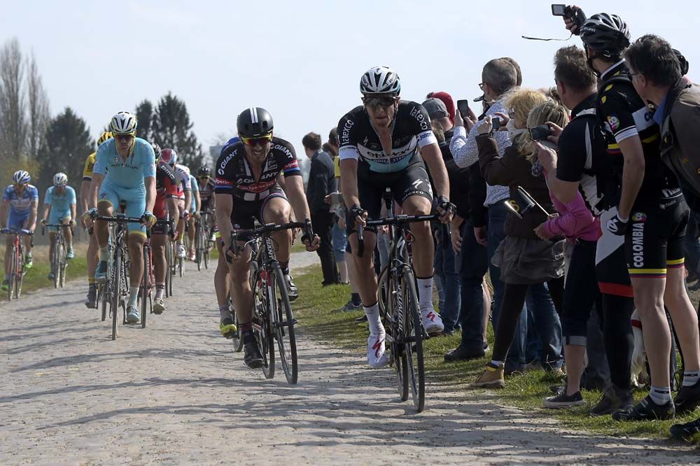 John Degenkolb (Giant-Alpecin) follows an Etixx-Quickstep rider on a cobbled section