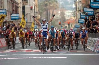 Alessandro Petacchi wins the race every Italian wants to win