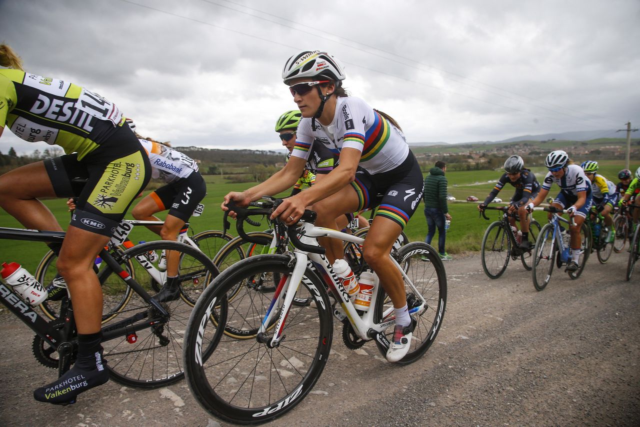 Lizzie Armitstead (Boels-Dolmans) in Strade Bianche