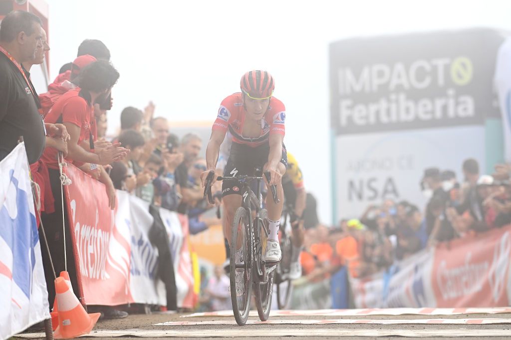 COLLU FANCUAYA SPAIN AUGUST 27 Remco Evenepoel of Belgium and Team QuickStep Alpha Vinyl Red Leader Jersey crosses the finish line during the 77th Tour of Spain 2022 Stage 8 a 1534km stage from Pola de Laviana to Collu Fancuaya 1084m LaVuelta22 WorldTour on August 27 2022 in Collu Fancuaya Spain Photo by Tim de WaeleGetty Images