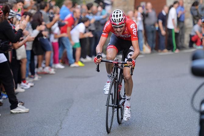 Tim Wellens (Lotto Belisol) makes a move