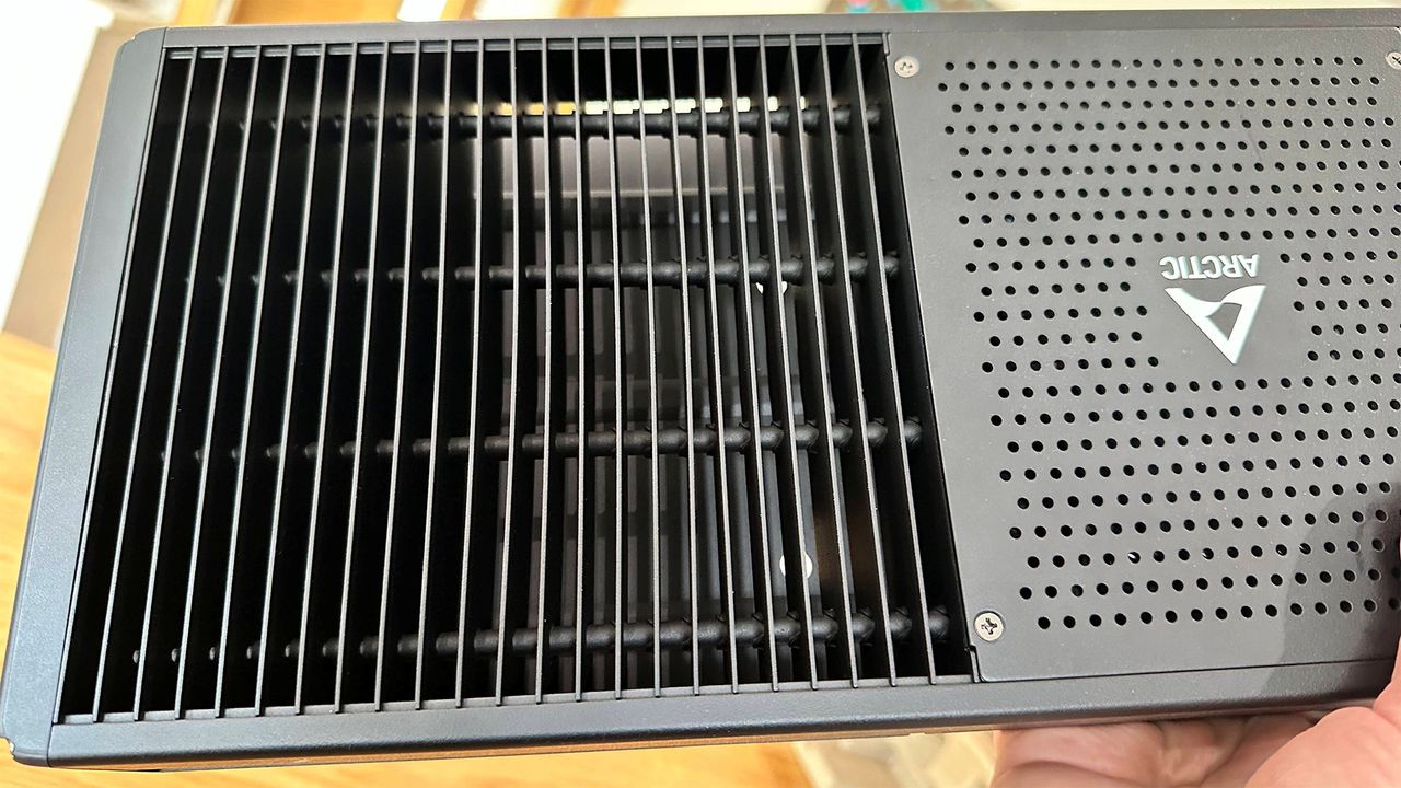 Arctic Senza AI 370