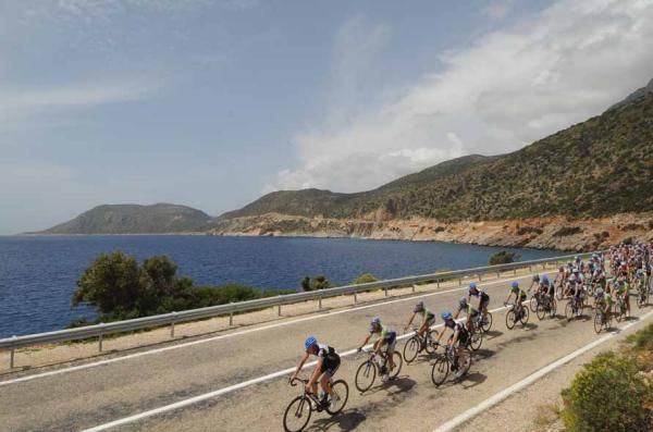 Stage 6 hugged the coastline.