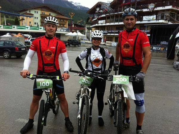 One team poses for a photo before the start
