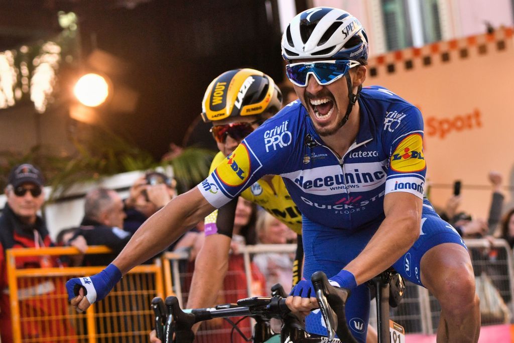 Julian Alaphilippe lets out a roar