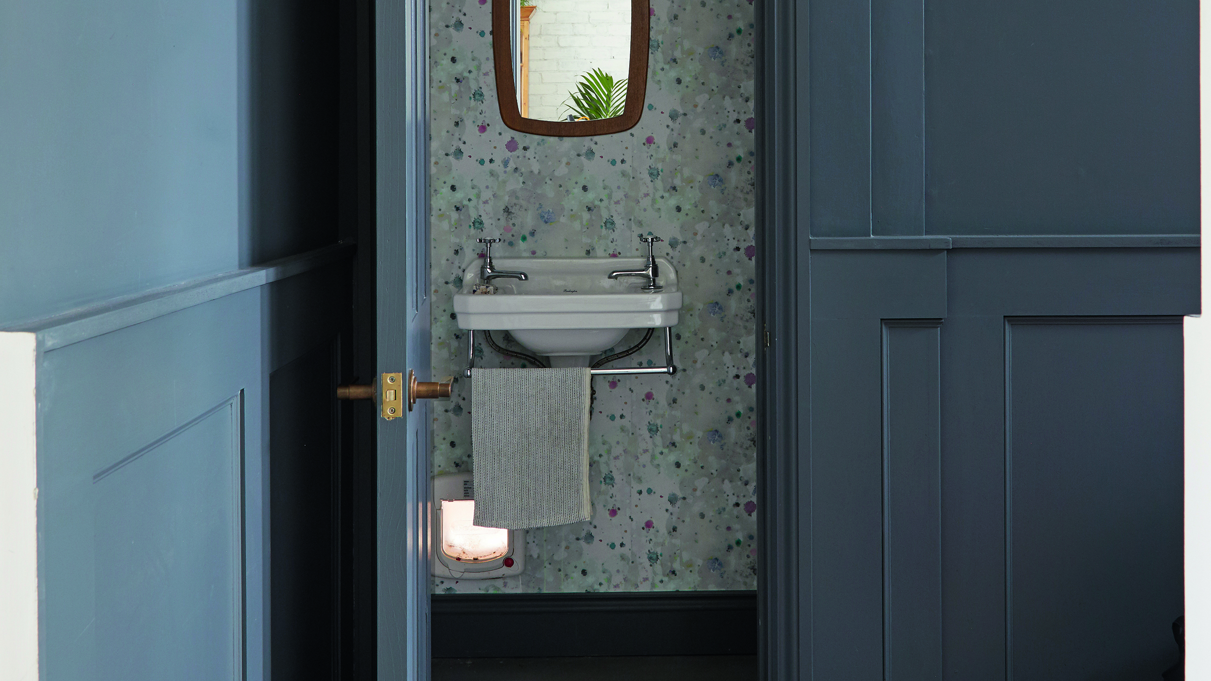 Downstairs cloakroom