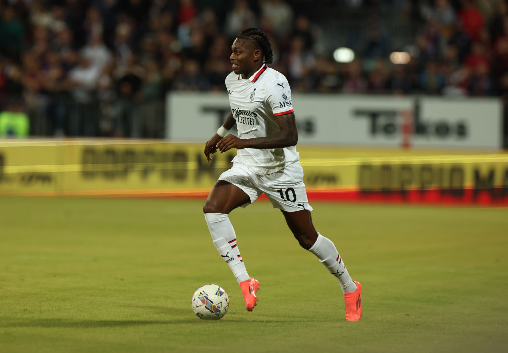 Rafael Leao of AC Milan in action during the Serie A match between Cagliari and Milan at Sardegna Arena on November 09, 2024 in Cagliari, Italy.