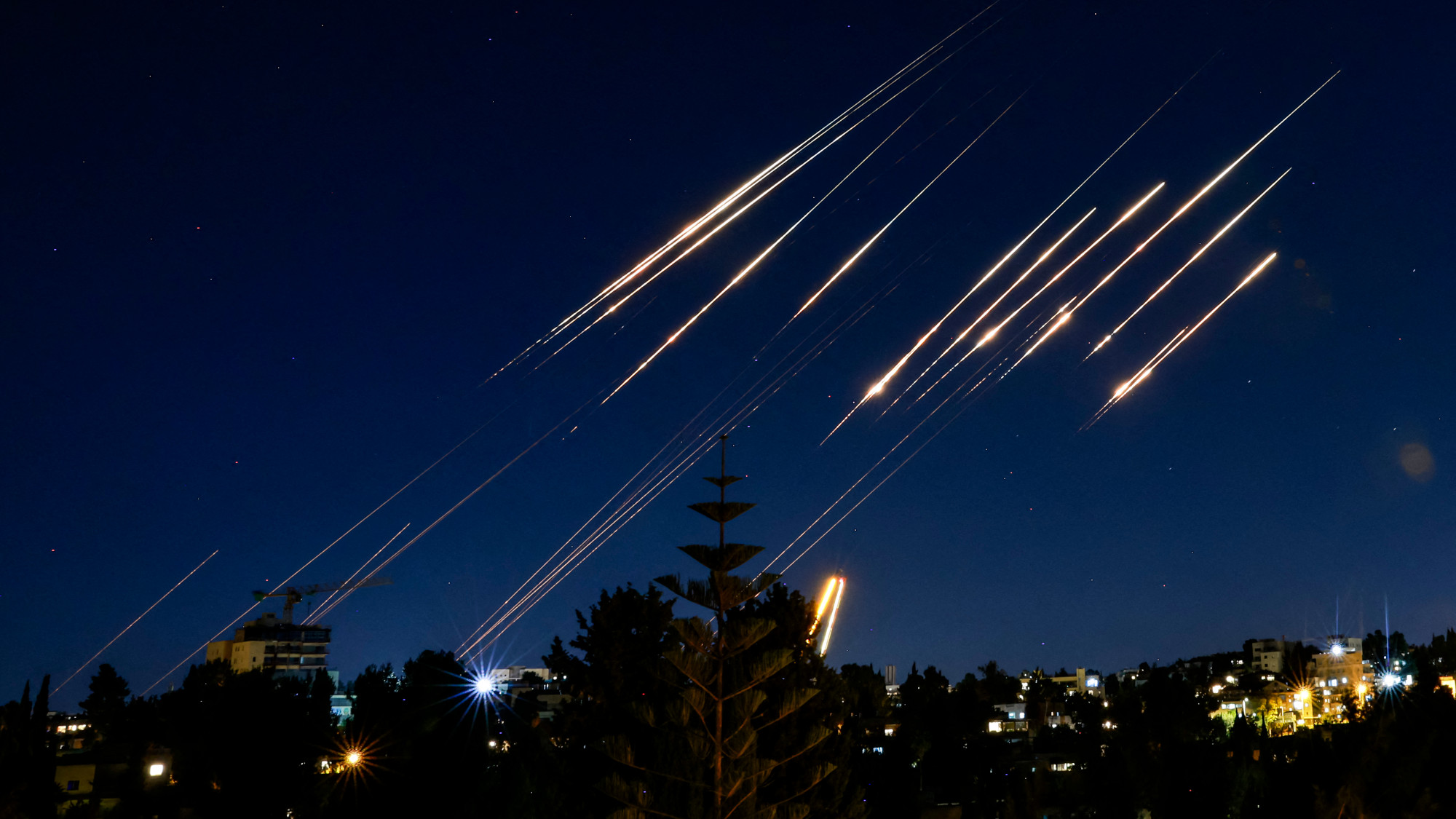 Missiles illuminate over Iran 