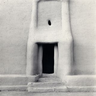 The Shape of Things (Female), Carrie Mae Weems, Africa