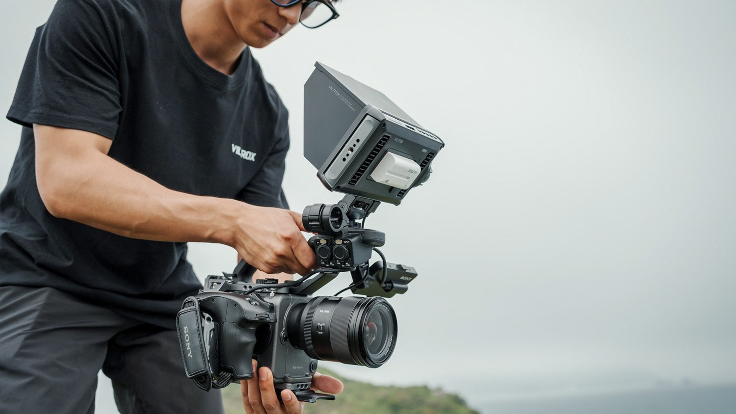 Viltrox DC-A1 on-camera monitor