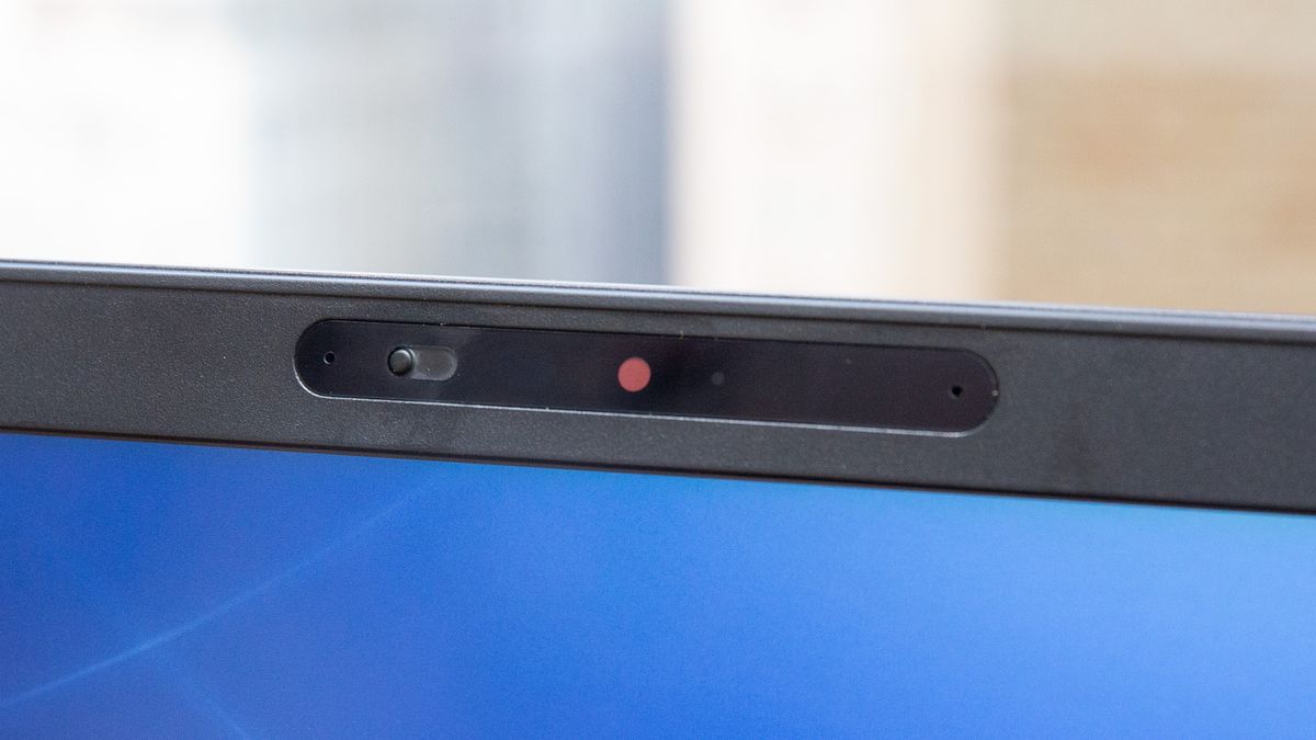 Dell Latitude 5400 Review - Benchmarks and Specs | Laptop Mag