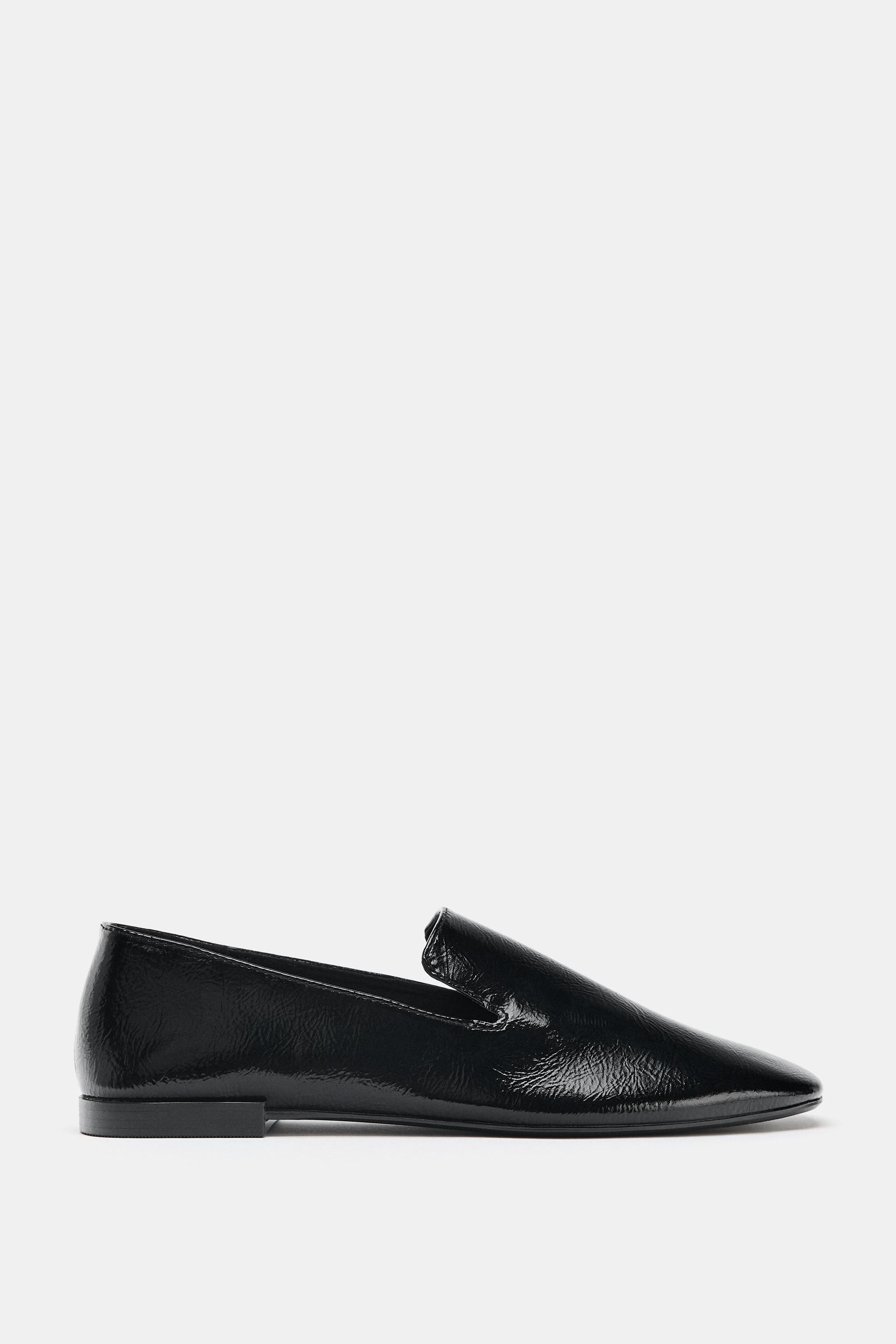 Patent Effect Loafers