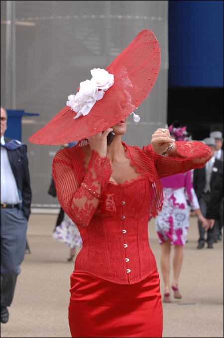 Hat_red.JPG