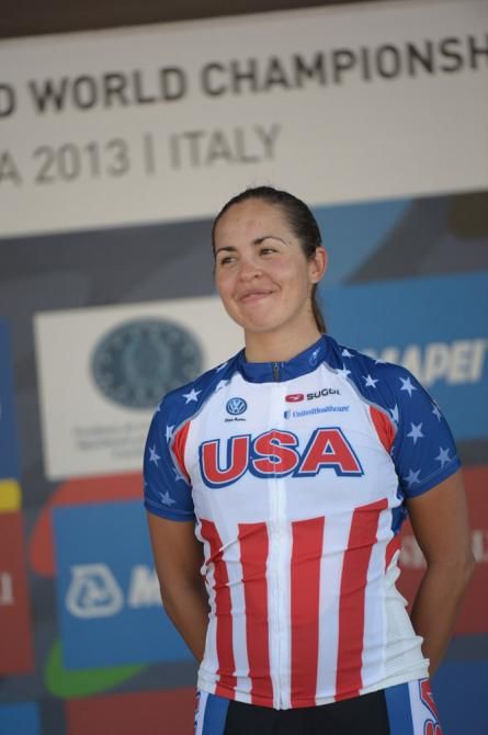 Carmen Small (USA) on the podium to receive her bronze medal for the time trial world championship