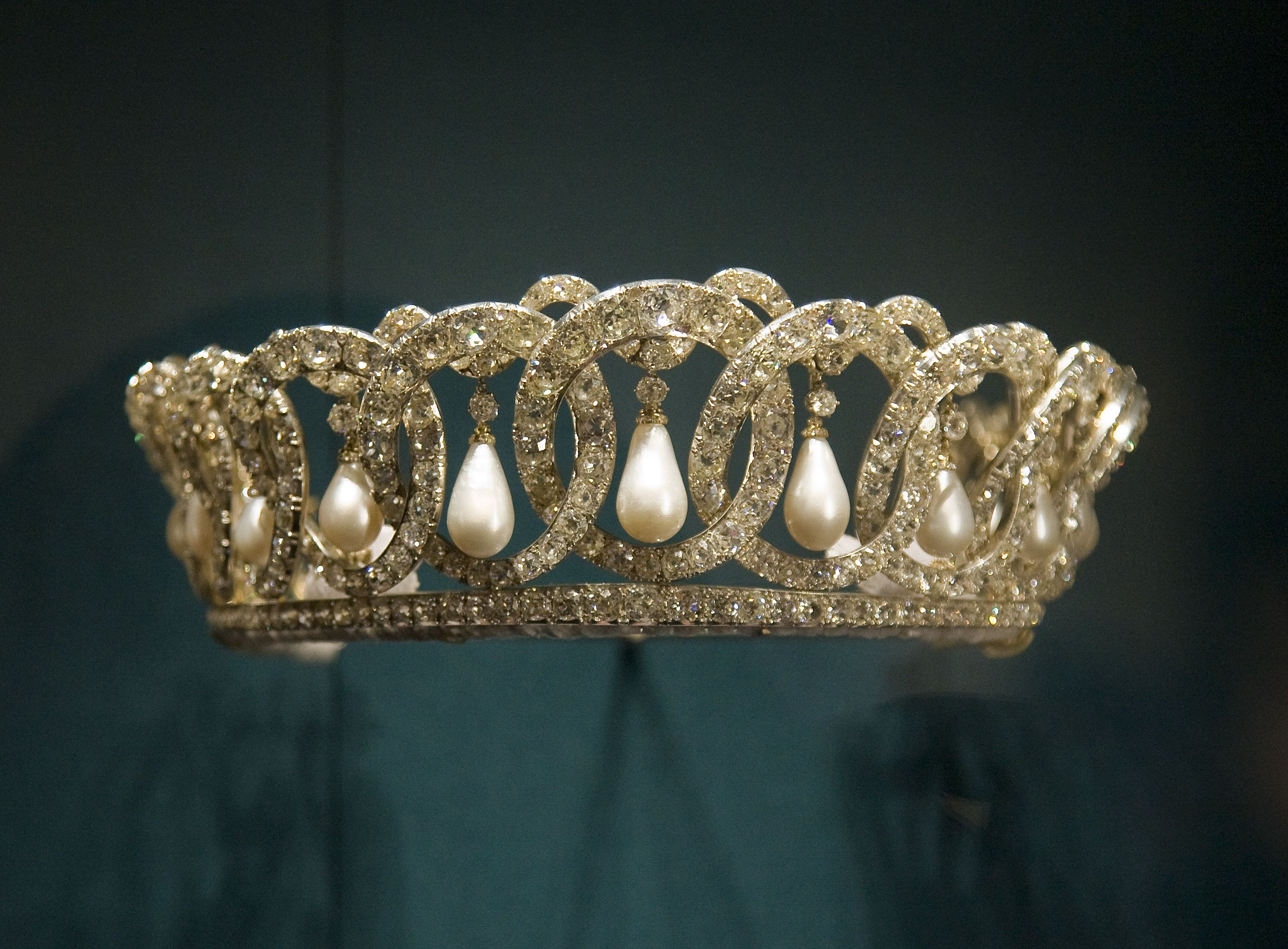 jewelry - vladimir tiara