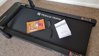 Mobvoi Treadmill Plus, remote control, manual and tools provided in the package