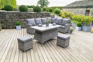 tips for choosing outdoor furniture: pacific lifestyle grey sofa set