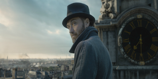 Jude Law as Professor Dumbledore in Fantastic Beasts 2 trailer