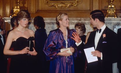 Diana Spencer, Then 19, Started Sobbing in the Ladies’ Room As She ...