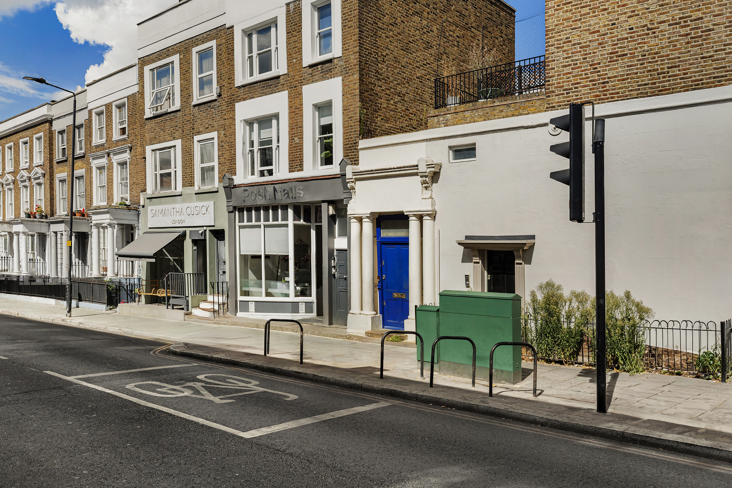 Photographs of the interior of the house from Notting Hill in Notting Hill, London