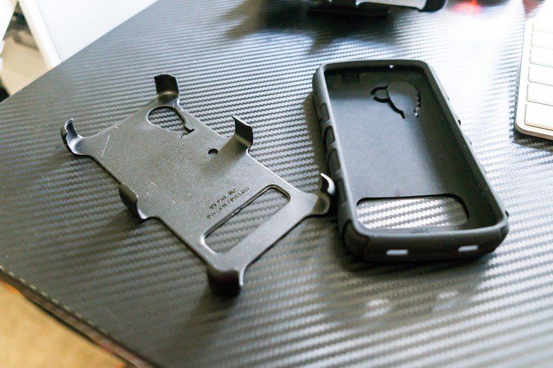 Seidio Convert with kickstand