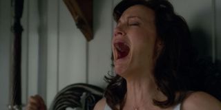 Jessie cries in bed in Gerald's Game
