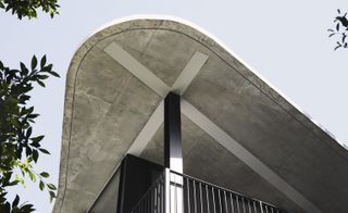 rounded concrete roof edge at Canopy House