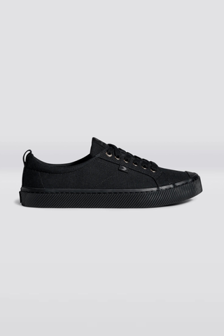 Cariuma Best Black SNeakers