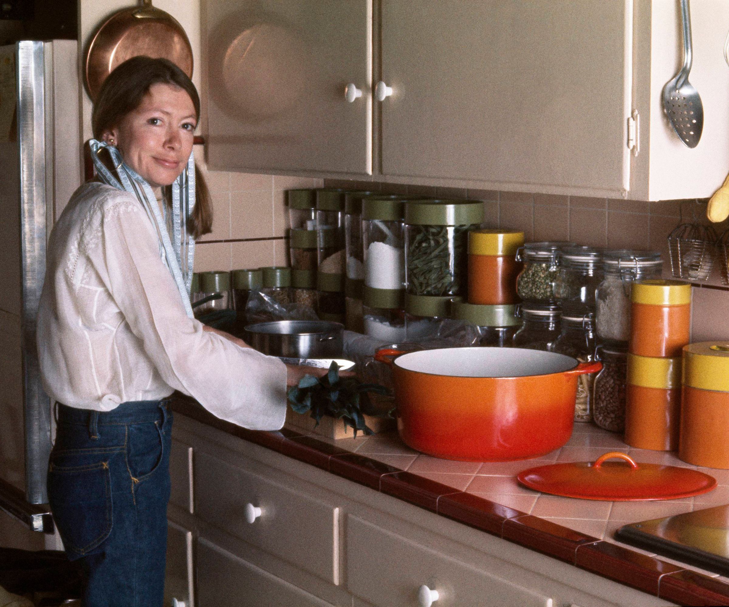 Joan Didion prepares a meal in her Malibu kitchen
