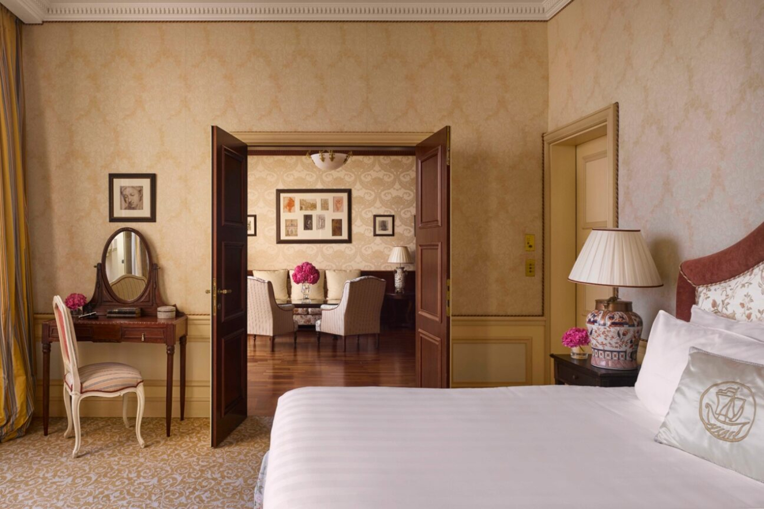 Hotel Metropole Monte-Carlo bedroom suite
