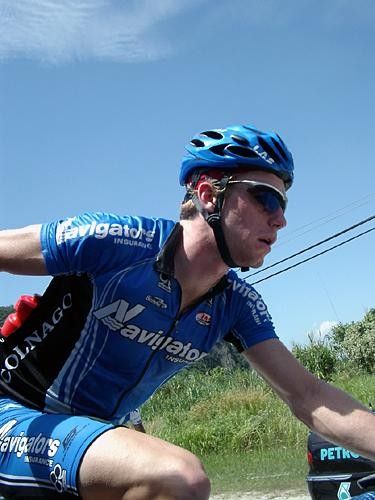 Burke Swindlehurst arrives back at the team car,