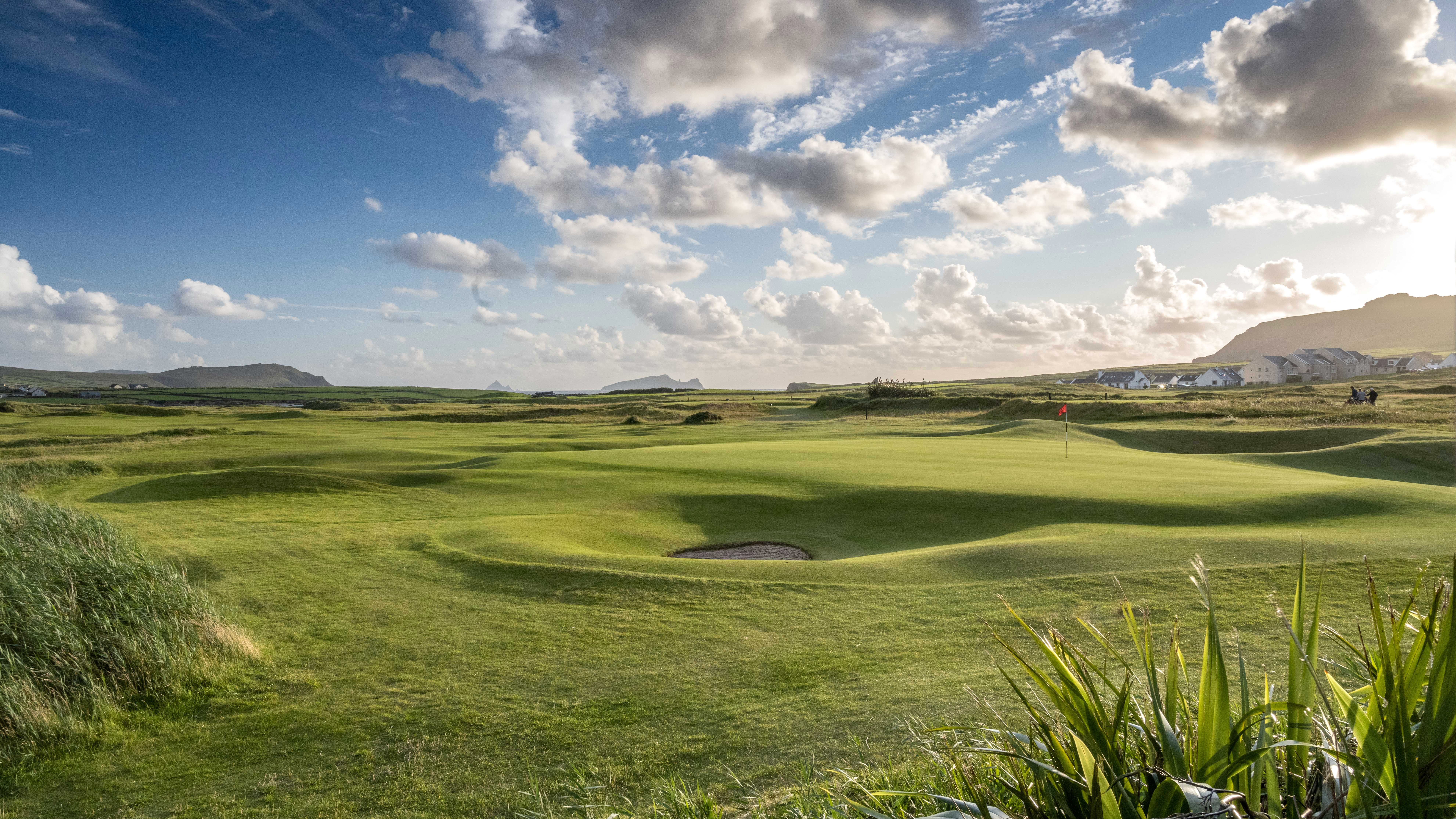 The 8th green at Dingle Links