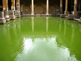 ancient-roman-baths-england-11-100812-02
