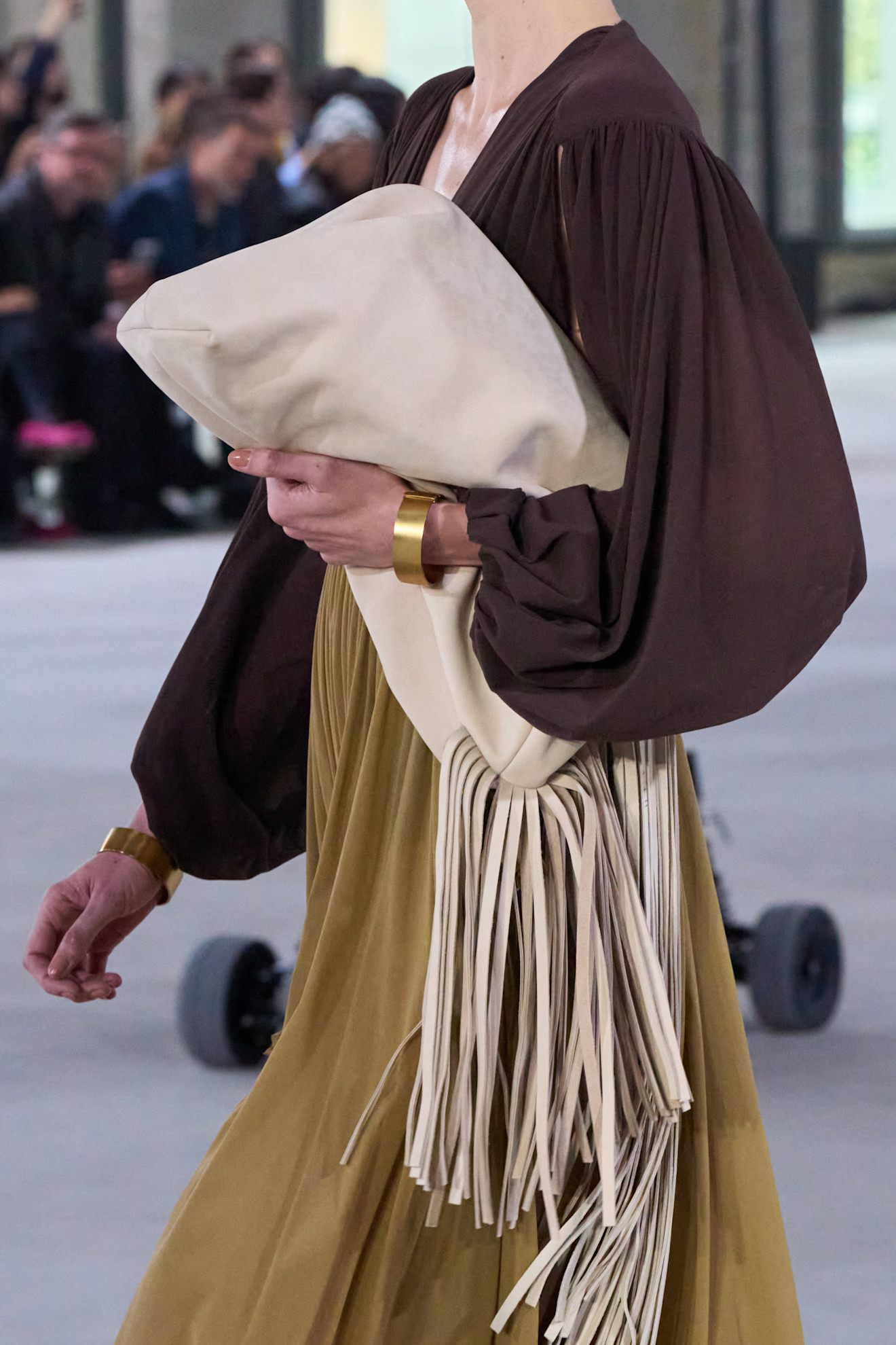 Summer Handbag Trends 2025: Philosophy di Lorenzo Serafini