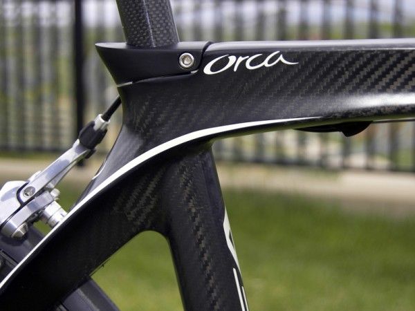 The new magnesium seat collar neatly integrates with the rest of the frame