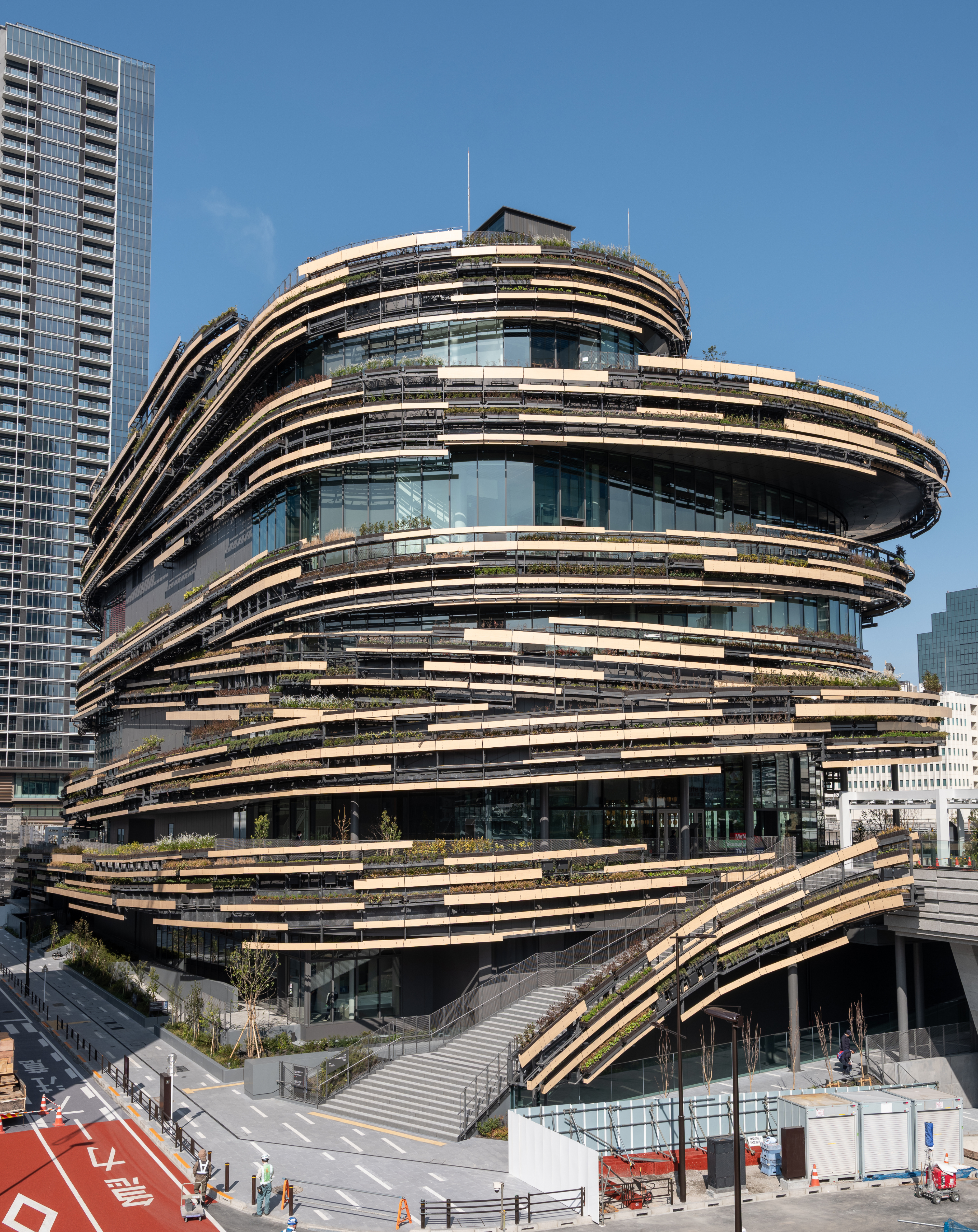 Museum of Narratives building in Tokyo - building with a spiral going round the outside of it